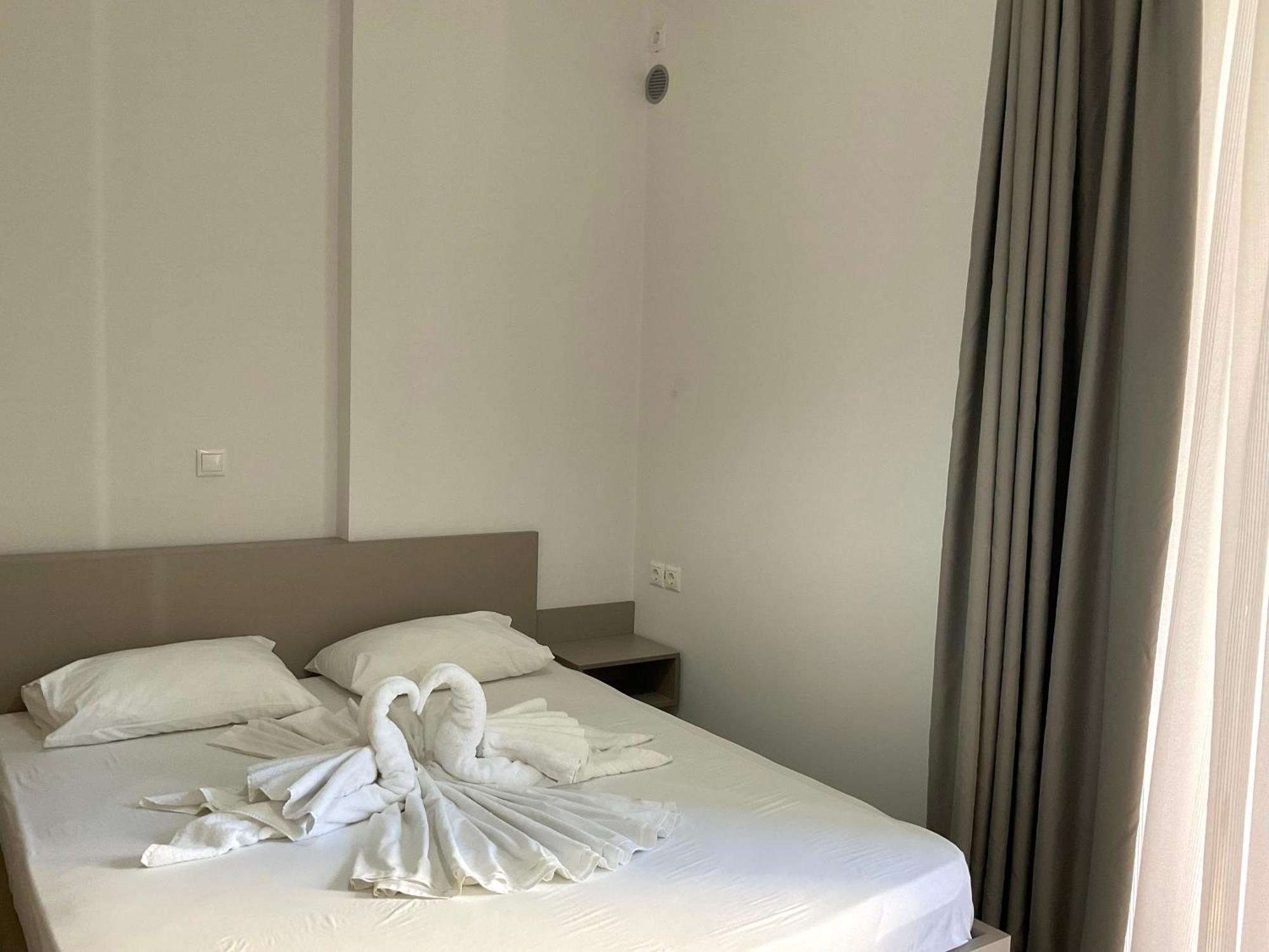 Mojito Beach Apartments With Free Parking Saranda Szoba fotó