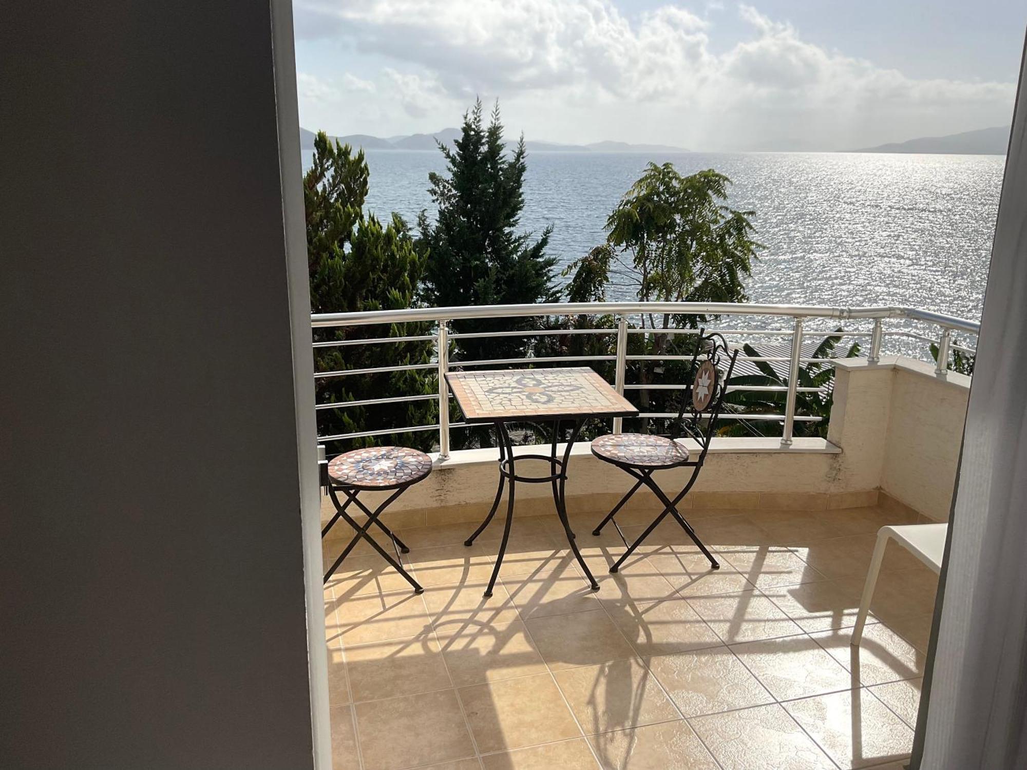 Mojito Beach Apartments With Free Parking Saranda Kültér fotó