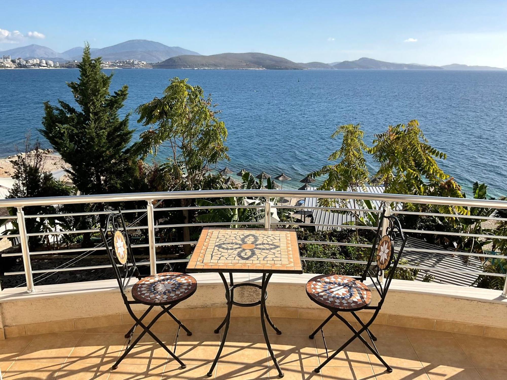Mojito Beach Apartments With Free Parking Saranda Kültér fotó