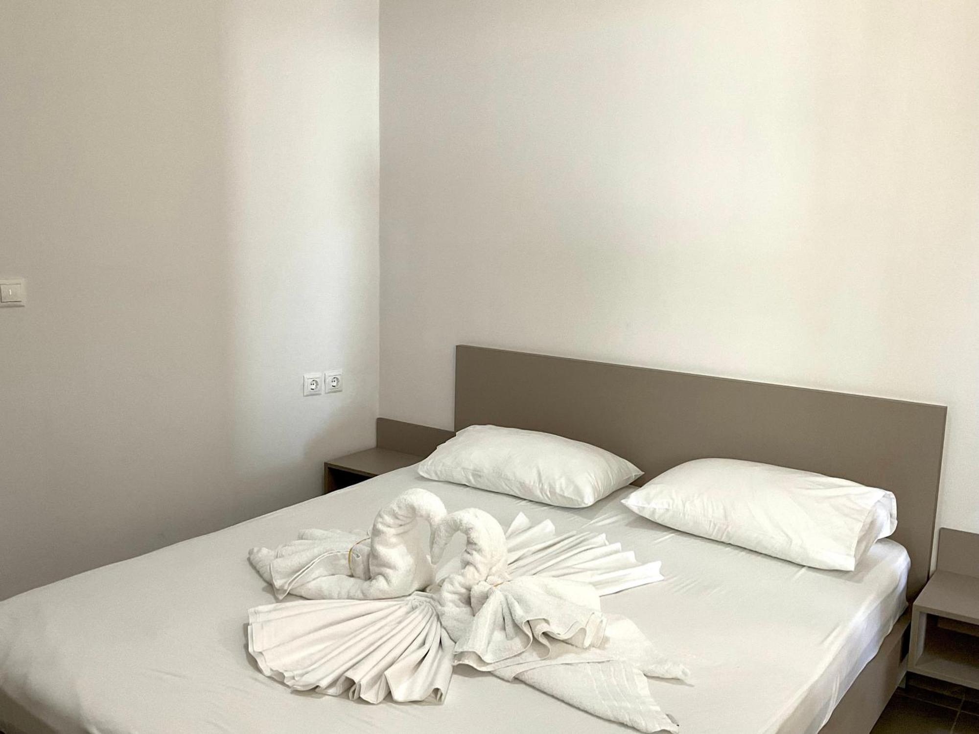Mojito Beach Apartments With Free Parking Saranda Szoba fotó